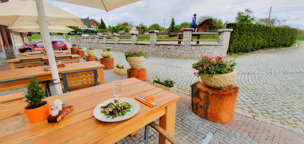 Hotel Farma Vysoka Chrastava Exteriör bild