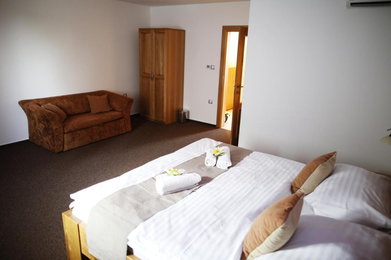 Hotel Farma Vysoka Chrastava Exteriör bild